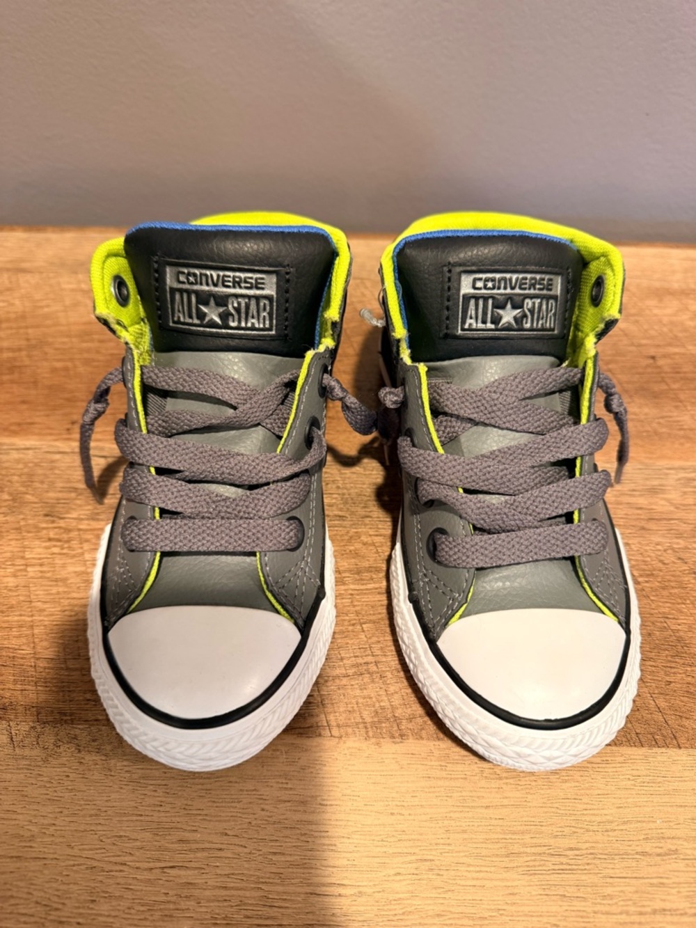 Converse Kids Blue and Neon Green Junior High Tops